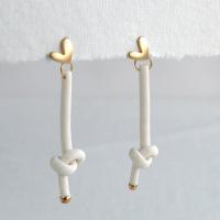 Love KNOT earrings, tying the knot earrings, porcelain knot earrings, white porcelain earrings, gold heart earrings, gold lus