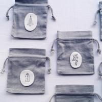 Set of 12 favour bags, Christmas favour bags, Christmas cracker alternative, grey bags, Christmas bags, porcelain, 12 linen b