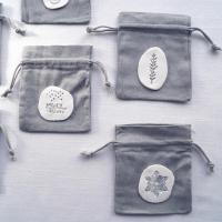 Set of 12 favour bags, Christmas favour bags, Christmas cracker alternative, grey bags, Christmas bags, porcelain, 12 linen b