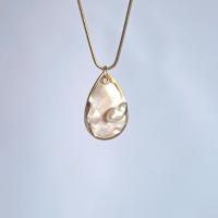 Mother of pearl, shell necklace, natural pearl necklace, teardrop shell, gold snake chain, stainless steel snake chain, Vanil