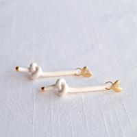 Love KNOT earrings, tying the knot earrings, porcelain knot earrings, white porcelain earrings, gold heart earrings, gold lus