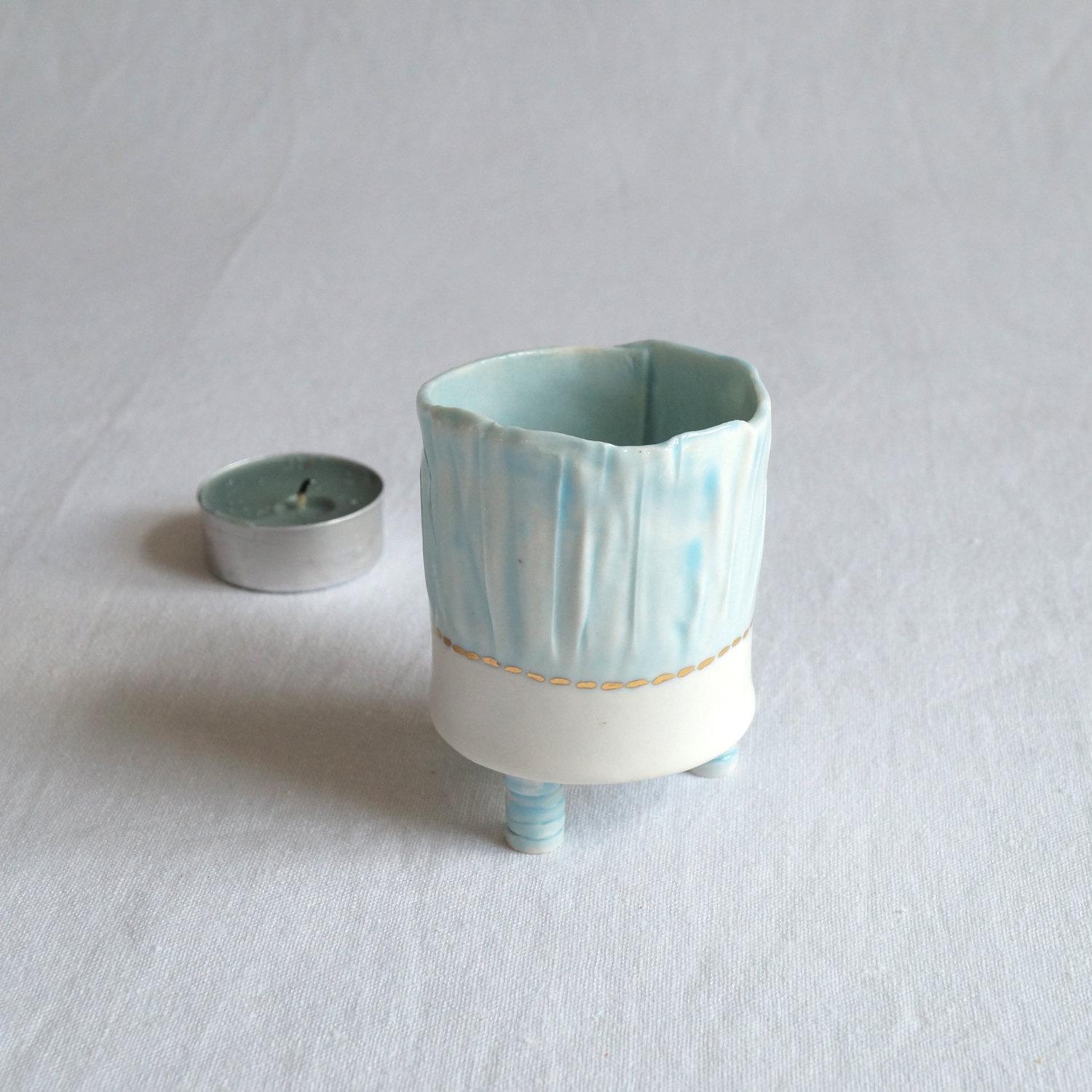 RUCHED No9, white porcelain, tea light holder, three feet, blue, gold lustre, Vanillakiln, UK, white candle holder, cotton bu