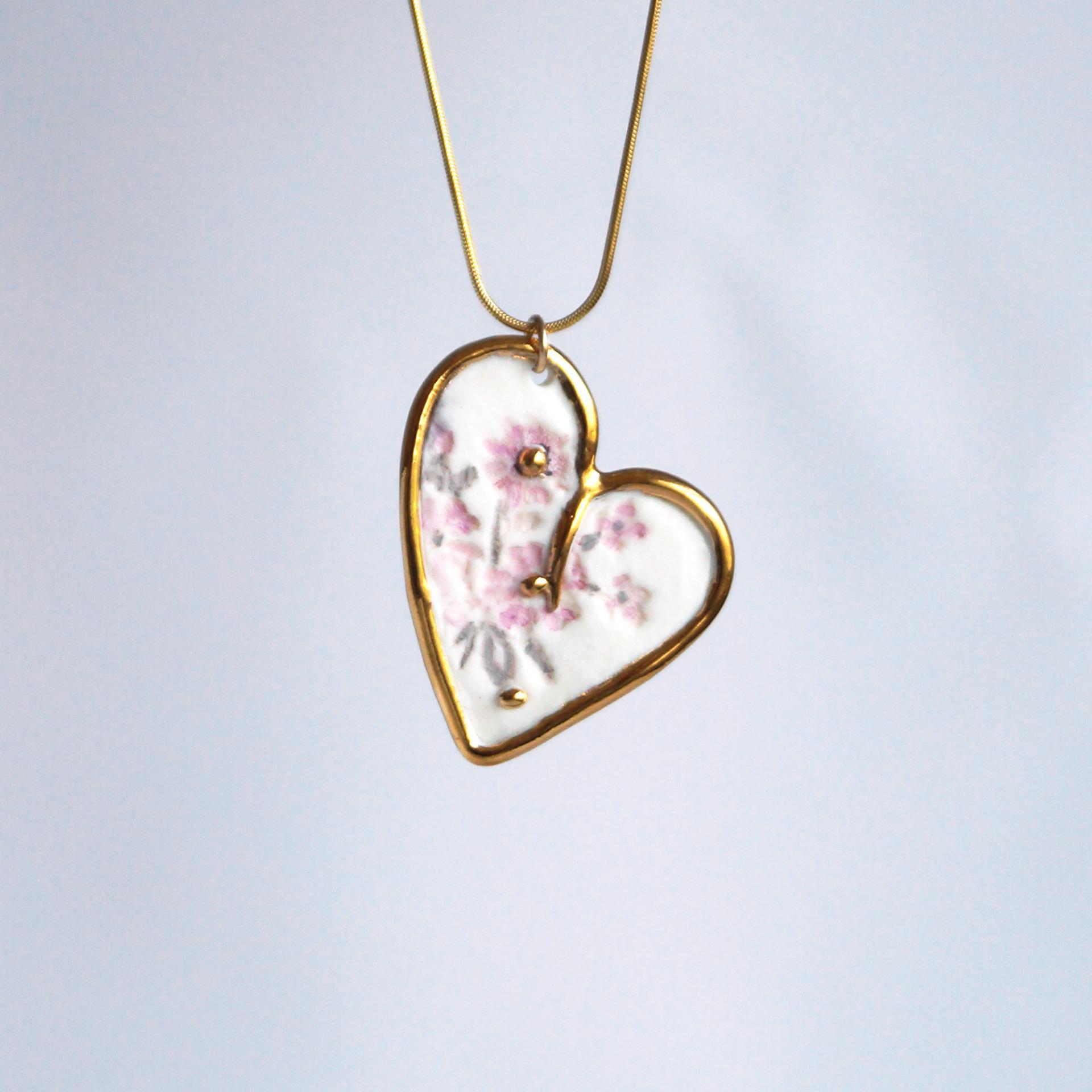 Nostalgic heart, white porcelain necklace, embroidery impressed heart, heart necklace, gold filled, gold lustre, snake chain,