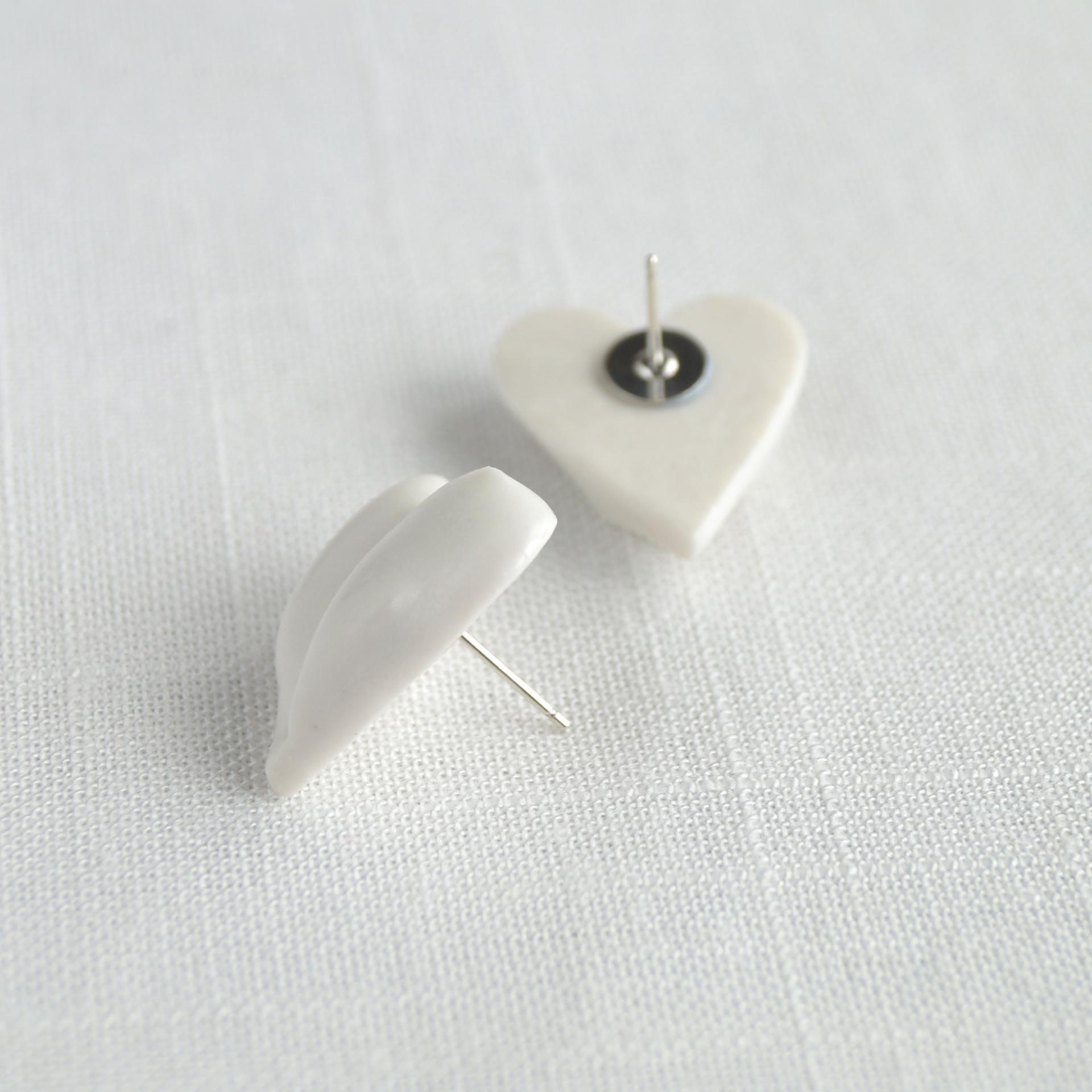 draped hearts, bride earrings, white satin porcelain, white heart earrings, sterling silver pins, VanillaKiln, UK, 18th weddi
