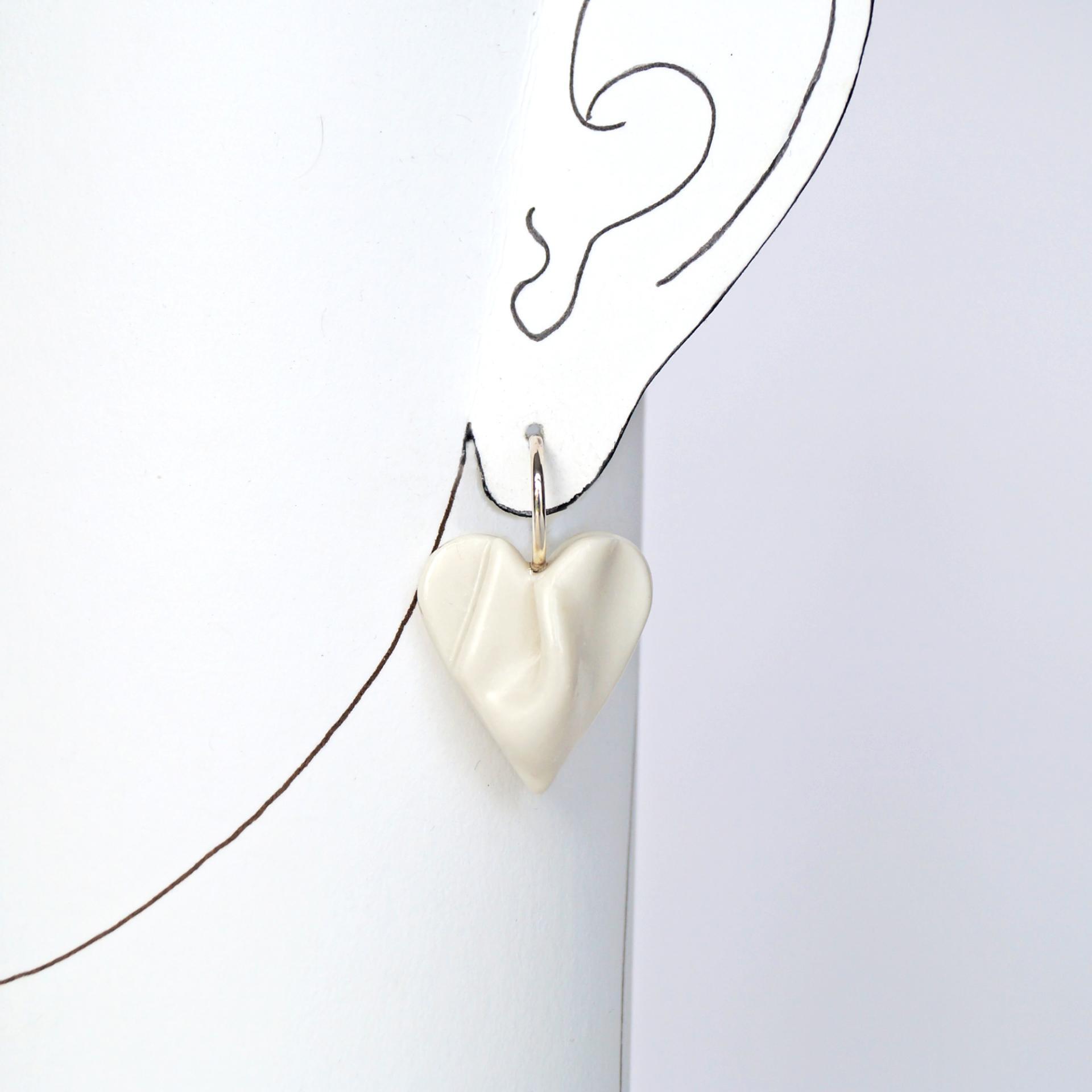 White draped hearts earrings, 925 sterling silver, semi circular wires, white heart earrings, wedding jewellery, bride earrin