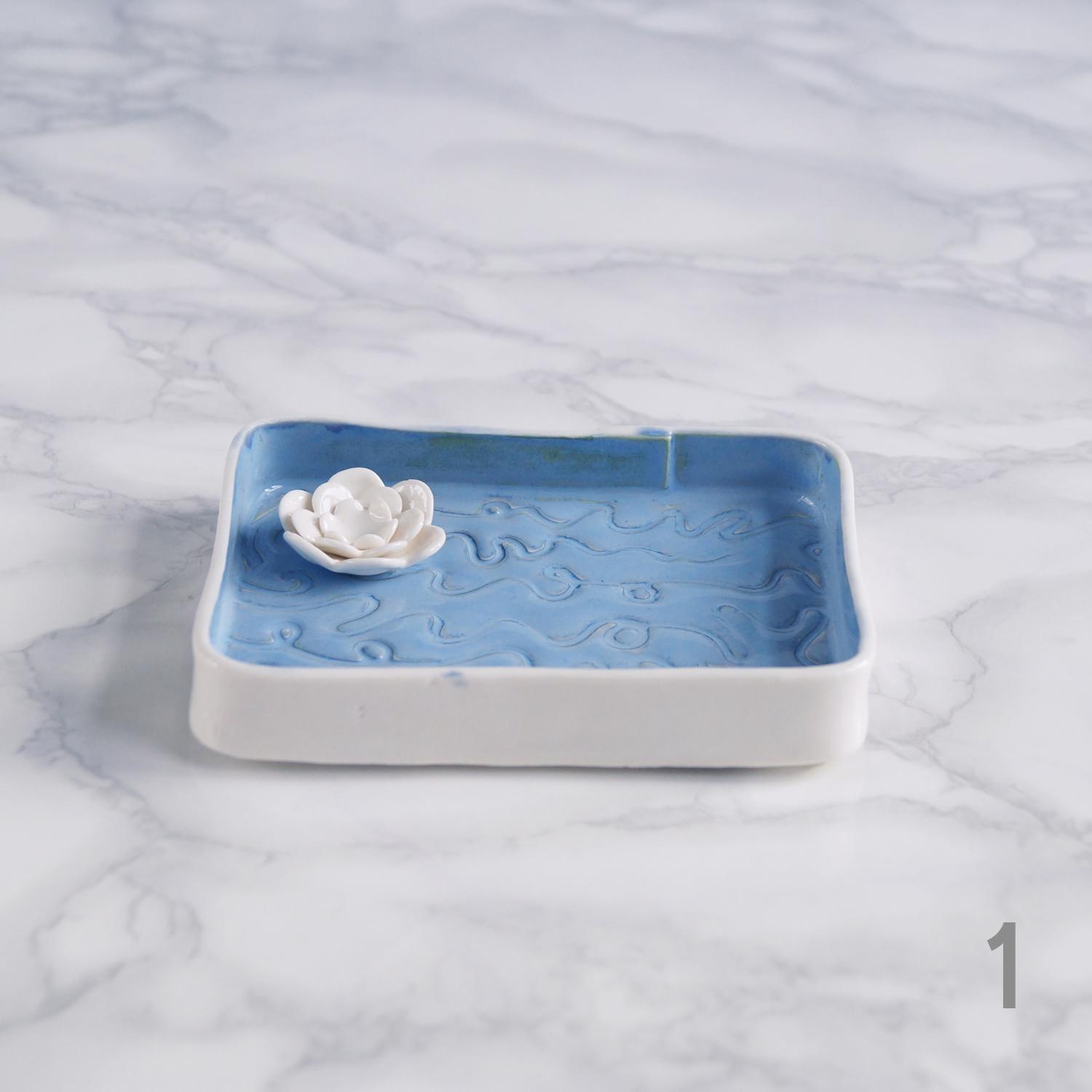 Water lily soap dish, lily pond, rectangular soap dish, jewellery dish, bathroom accessory, bathroom storage, counter top soap dish, bathroom ceramics, ceramic soap dish, porcelain soap dish, blue white porcelain, white porcelain soap dish, blue ceramic s