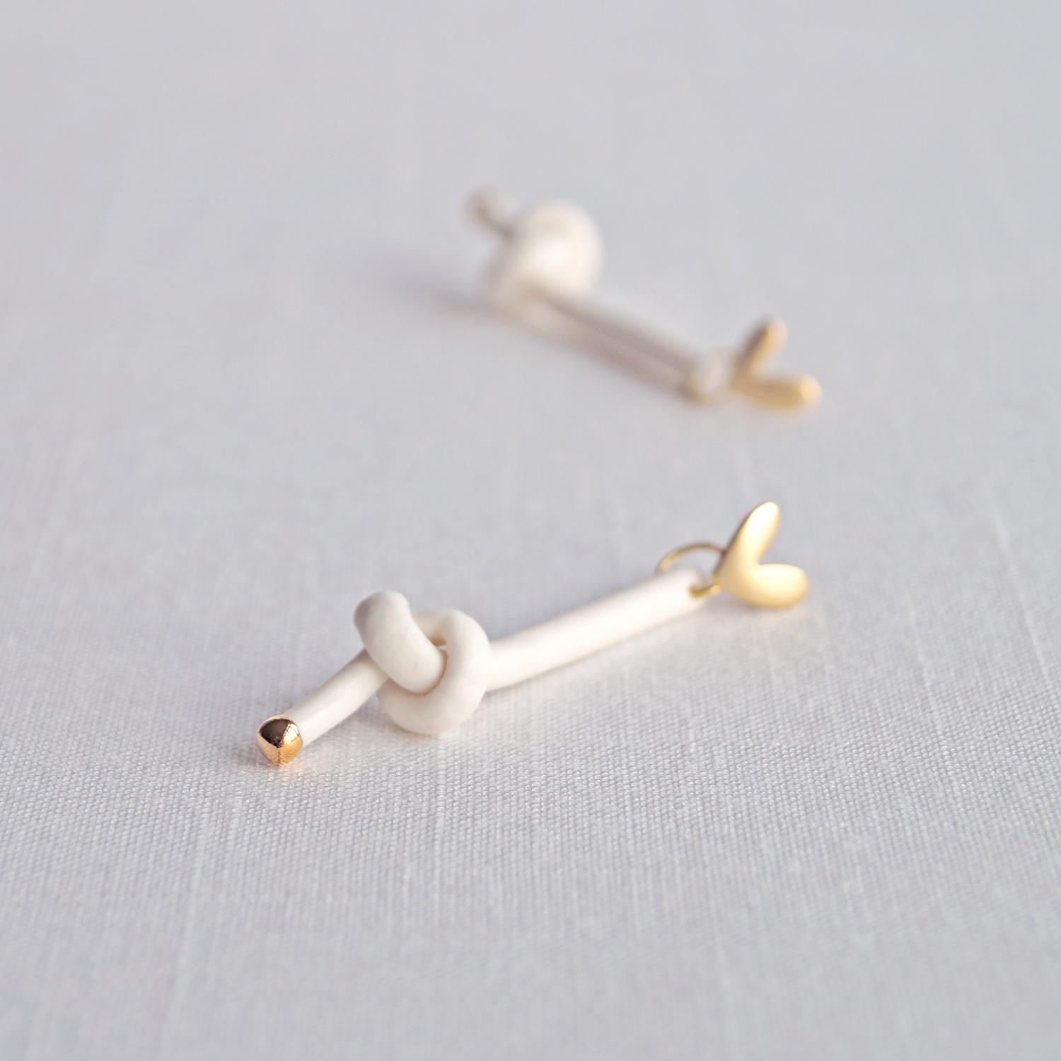 Love KNOT earrings, tying the knot earrings, porcelain knot earrings, white porcelain earrings, gold heart earrings, gold lus